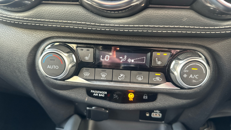 Nissan Juke 1.0 DiG-T 114 Tekna 5dr Petrol Hatchback